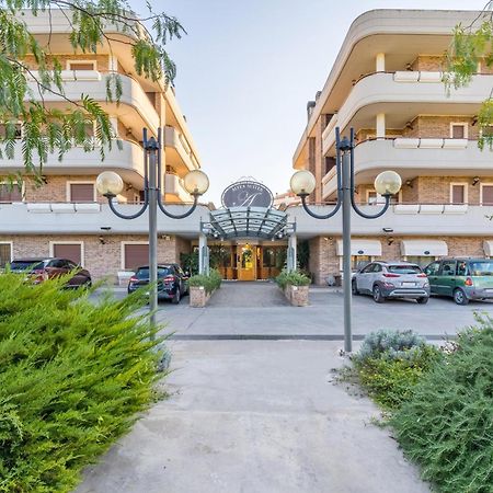Altea Suites Pomezia Kültér fotó