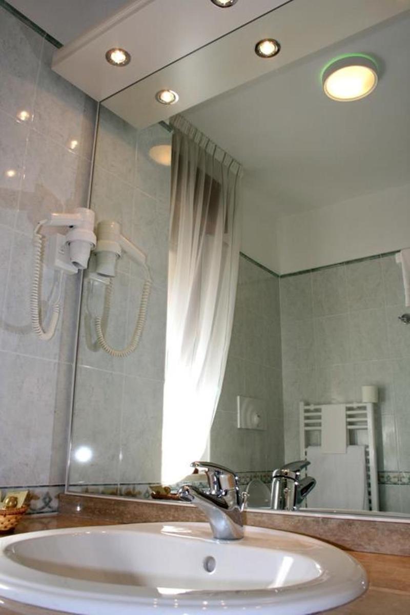 Altea Suites Pomezia Kültér fotó