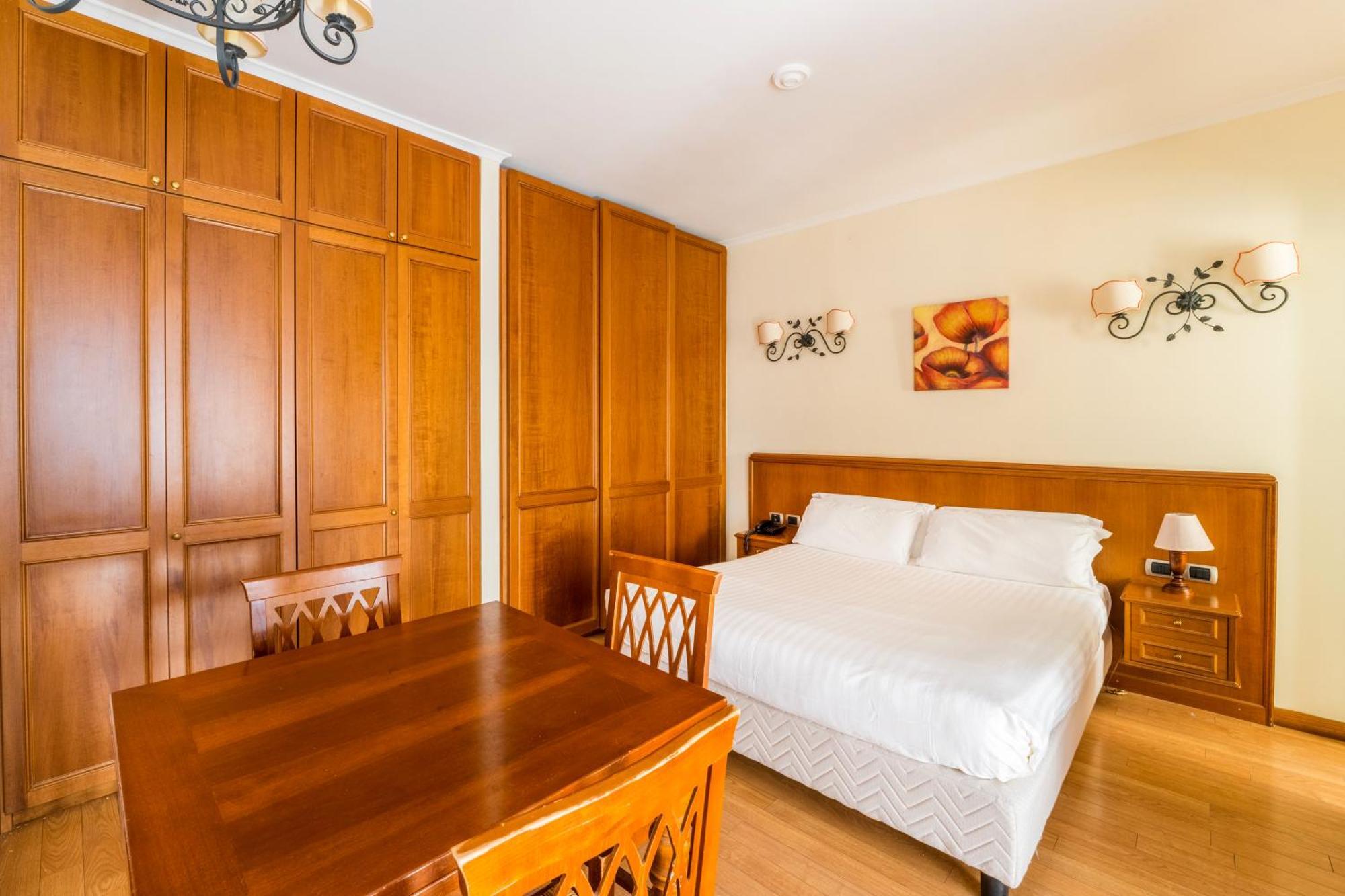 Altea Suites Pomezia Kültér fotó