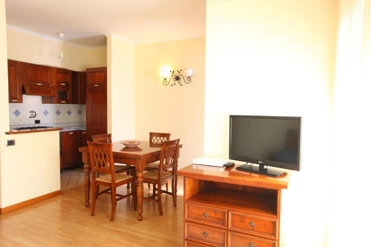 Altea Suites Pomezia Kültér fotó